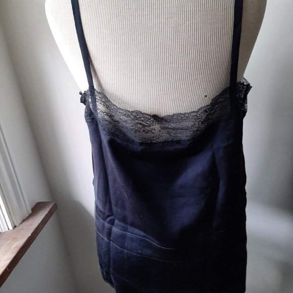 Resort Wear NWOT Max Mara Navy Silk Camisole Top Lace trim sz 46/14 Lingerie - Picture 4 of 6